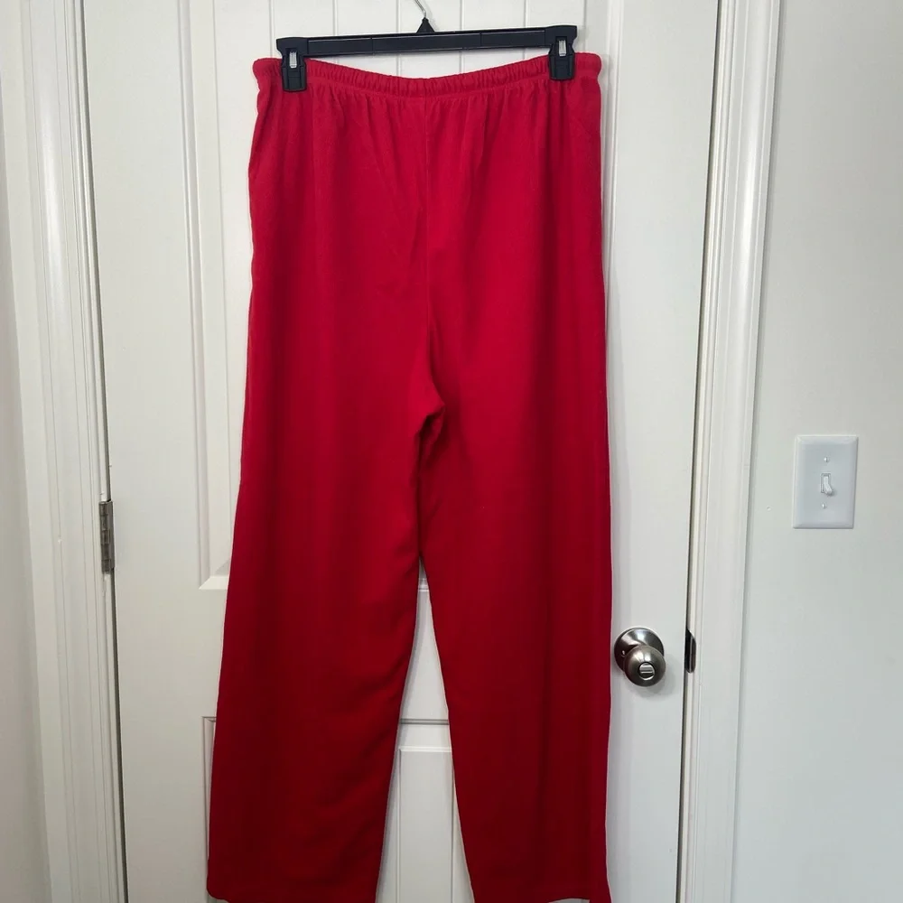 NWOT Disney Store women’s red snowflake embroidered drawstring pajama bottoms - Picture 4 of 8